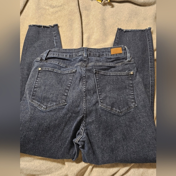 Judy Blue Jeans - Picture 4 of 4